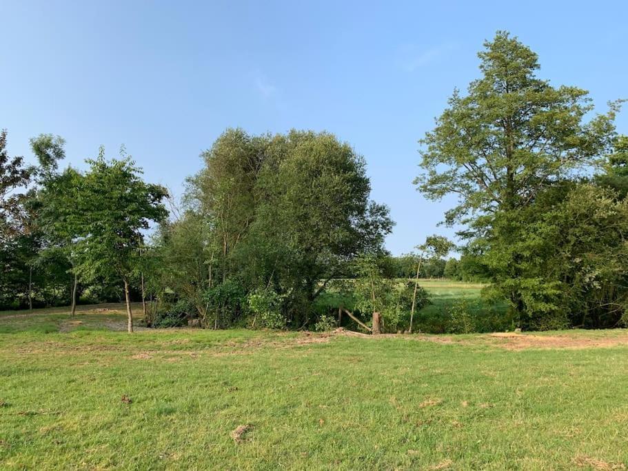 Gite De La Poupardiere, Maison De Campagne En Bordure De Riviere - 2 Nuits Minimum Villa Les Cresnays Exterior foto